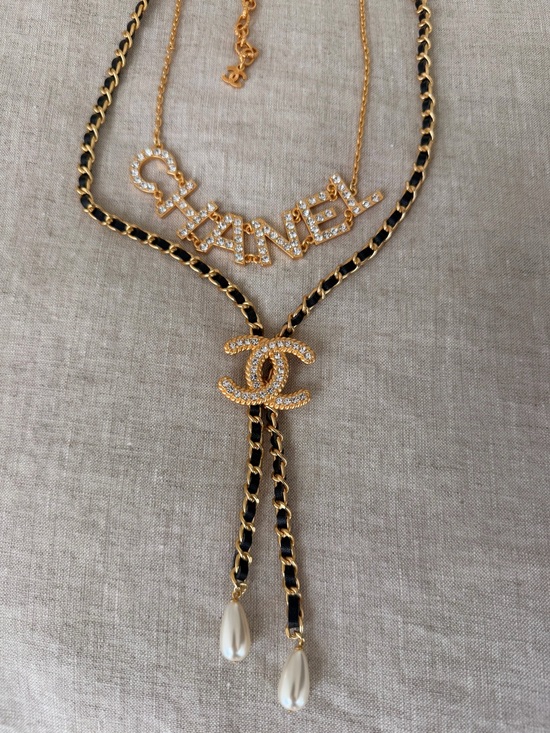 CHANEL Jewelry - ✨CHANEL Gold and Black Ribbon Lariat Necklace with Crystal CC and Pearl Drops🖤